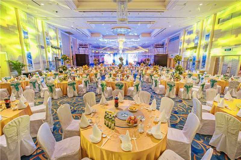 秦皇岛禧宴婚礼酒店预定专线18633570222  15703350808
